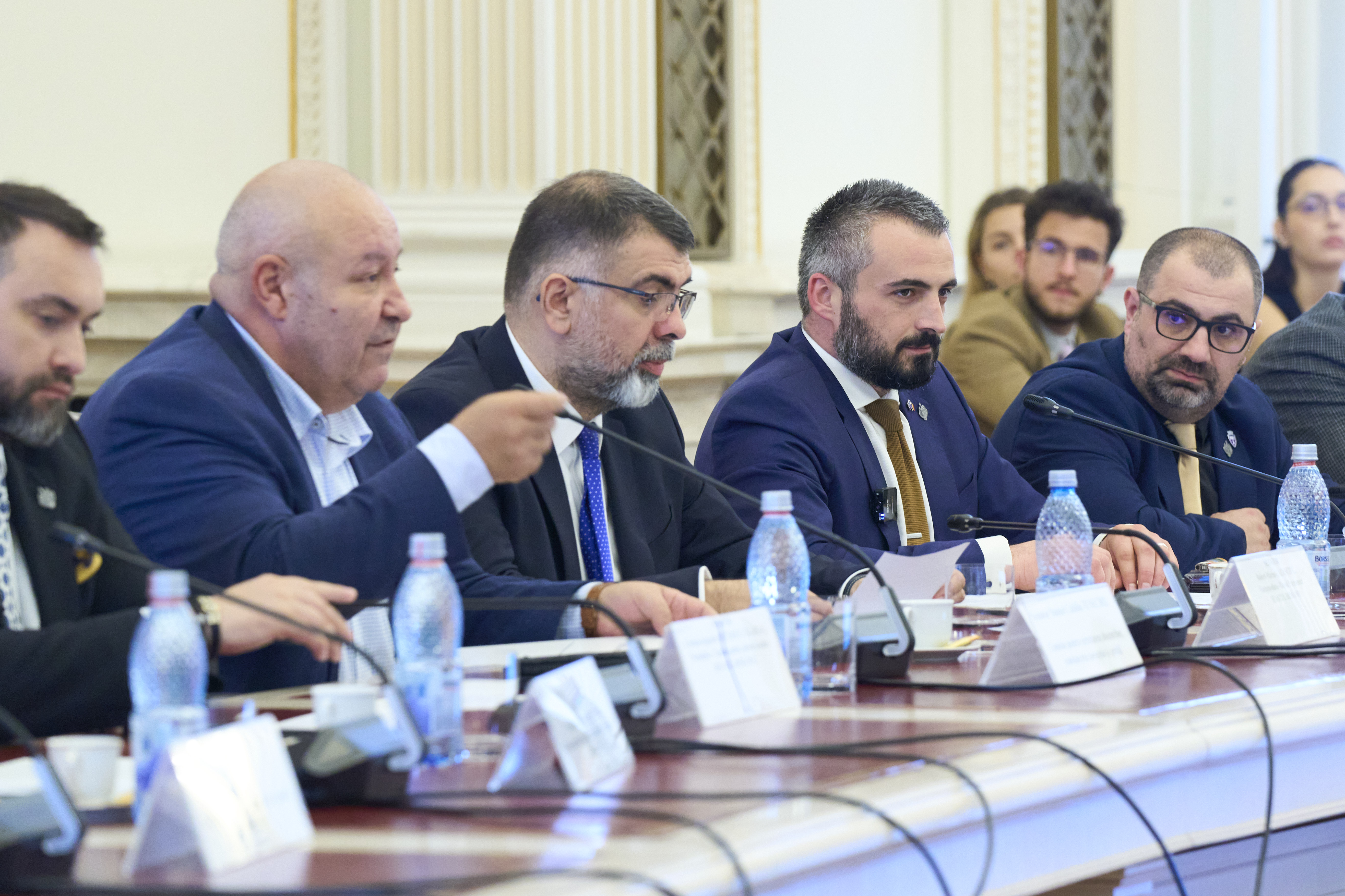 “Poprirea fără abuz – accesul la conturi nu poate fi îngrădit. Soluții pentru un sistem bancar echitabil”.